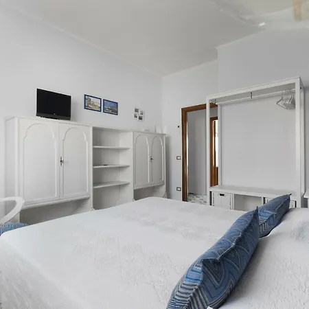 Apartment Albilore *